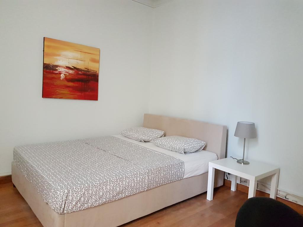 Apartmán Errathens Pine Red And Taupe - Athens Center Exteriér fotografie