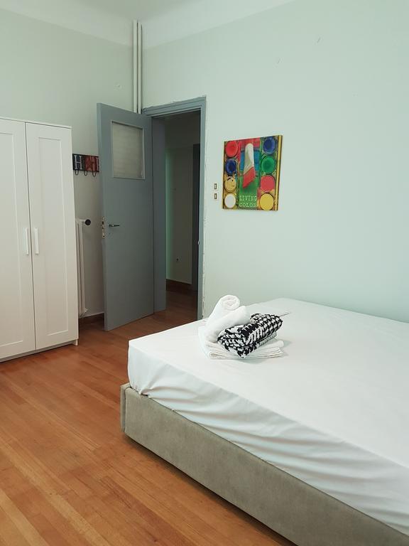 Apartmán Errathens Pine Red And Taupe - Athens Center Exteriér fotografie
