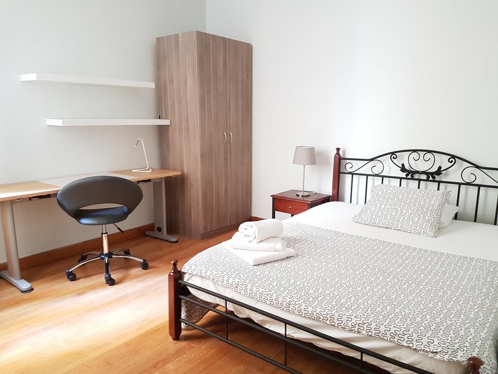 Apartmán Errathens Pine Red And Taupe - Athens Center Exteriér fotografie